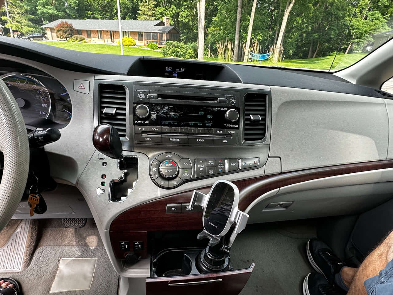 Car Preview